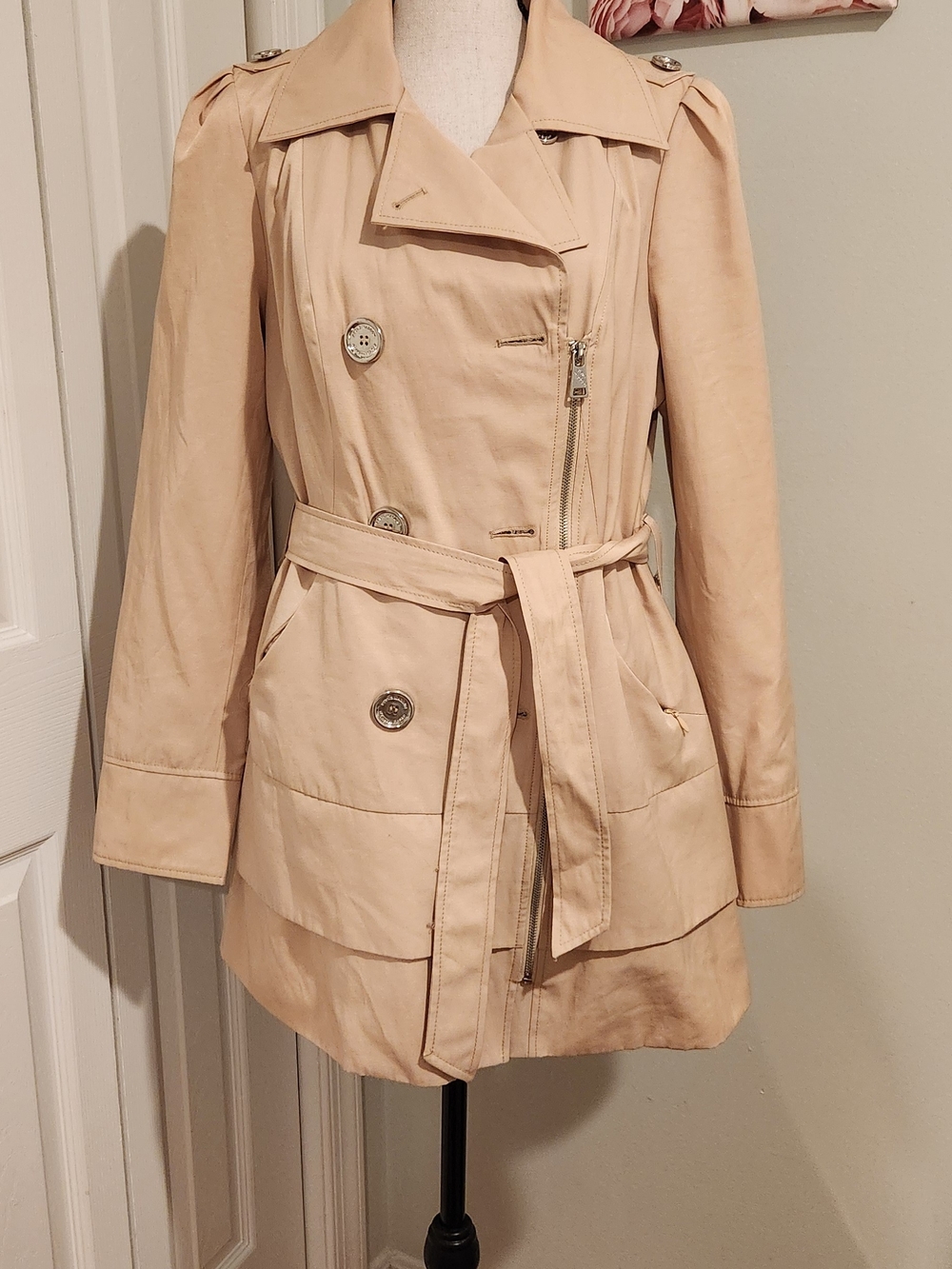 Steve Madden Light Beige Trench Coat with Belt Detail
